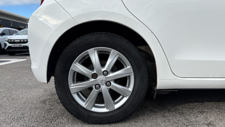 Toyota Yaris 1.0 VVT-i TR 5dr Petrol Hatchback